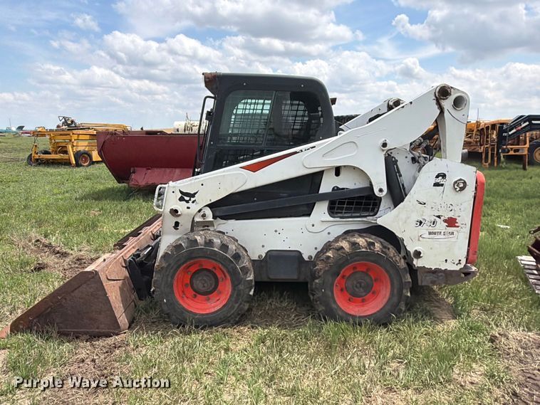image for item NA9396 2017 Bobcat S740 skid steer loader