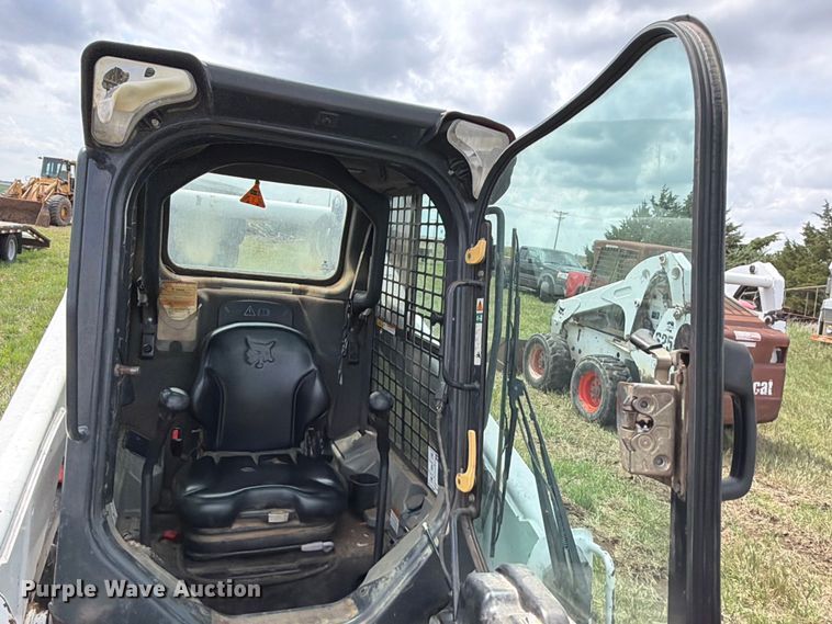 image for item NA9396 2017 Bobcat S740 skid steer loader