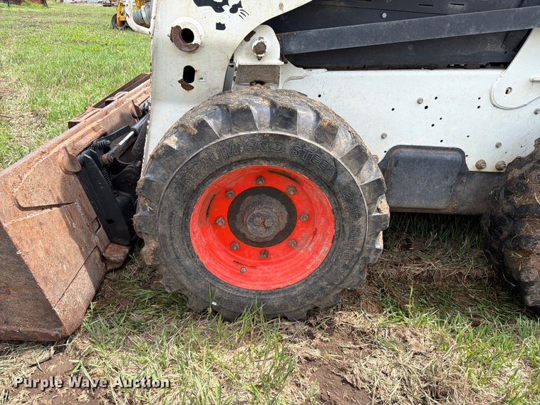 image for item NA9396 2017 Bobcat S740 skid steer loader