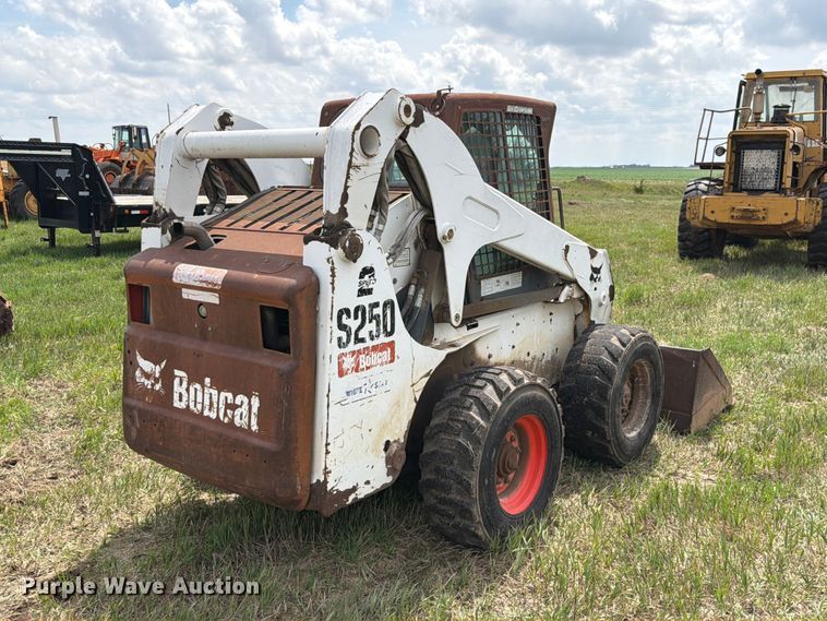 image for item NA9397 2007 Bobcat S250 skid steer loader