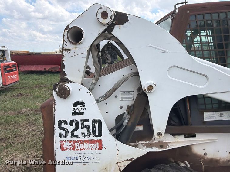 image for item NA9397 2007 Bobcat S250 skid steer loader
