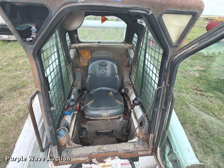 image for item NA9397 2007 Bobcat S250 skid steer loader