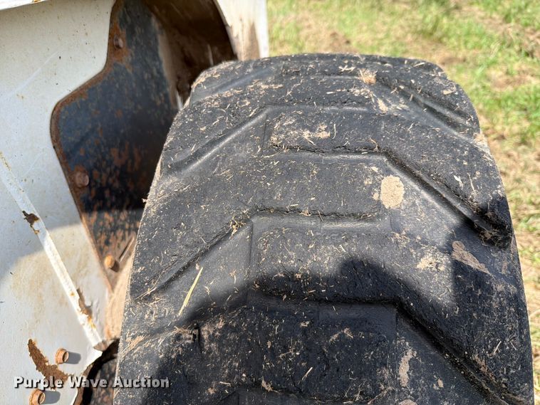 image for item NA9397 2007 Bobcat S250 skid steer loader