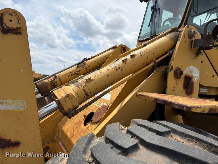 image for item NA9398 1989 Fiat-Allis FR15B wheel loader