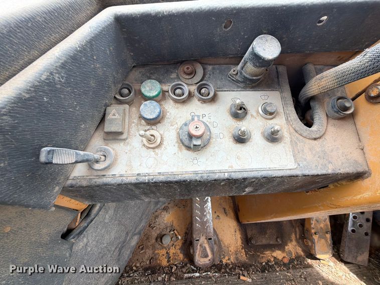 image for item NA9398 1989 Fiat-Allis FR15B wheel loader