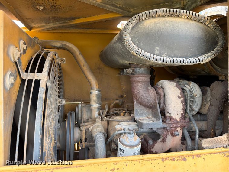 image for item NA9398 1989 Fiat-Allis FR15B wheel loader