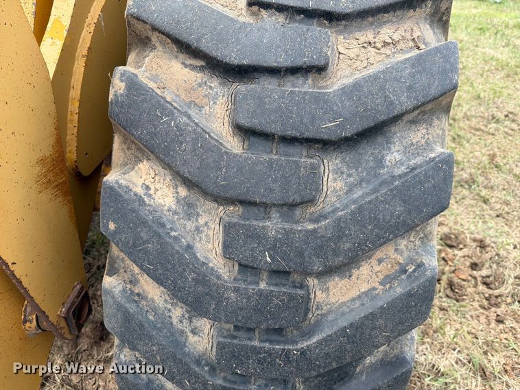 image for item NA9398 1989 Fiat-Allis FR15B wheel loader