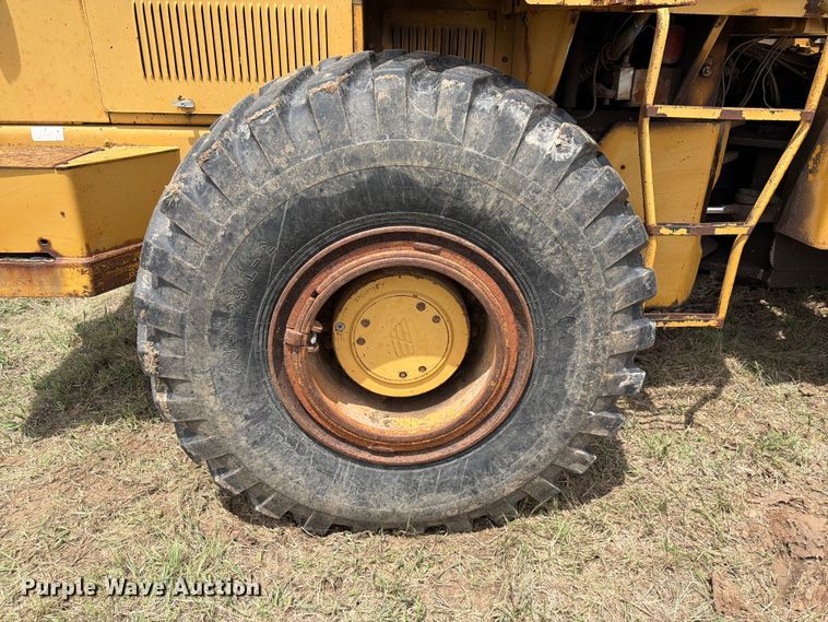 image for item NA9398 1989 Fiat-Allis FR15B wheel loader