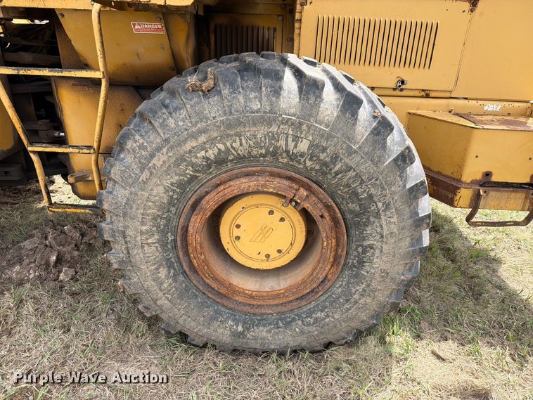 image for item NA9398 1989 Fiat-Allis FR15B wheel loader