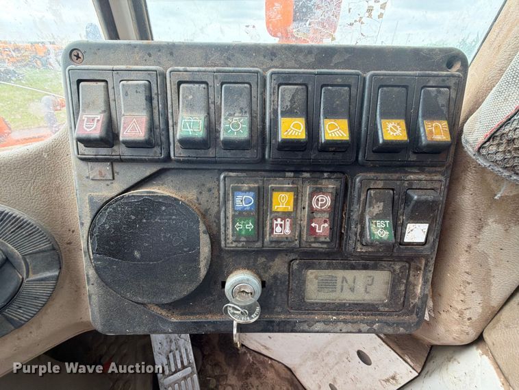 image for item NA9403 1998 Fiat-Hitachi FR160.2 wheel loader