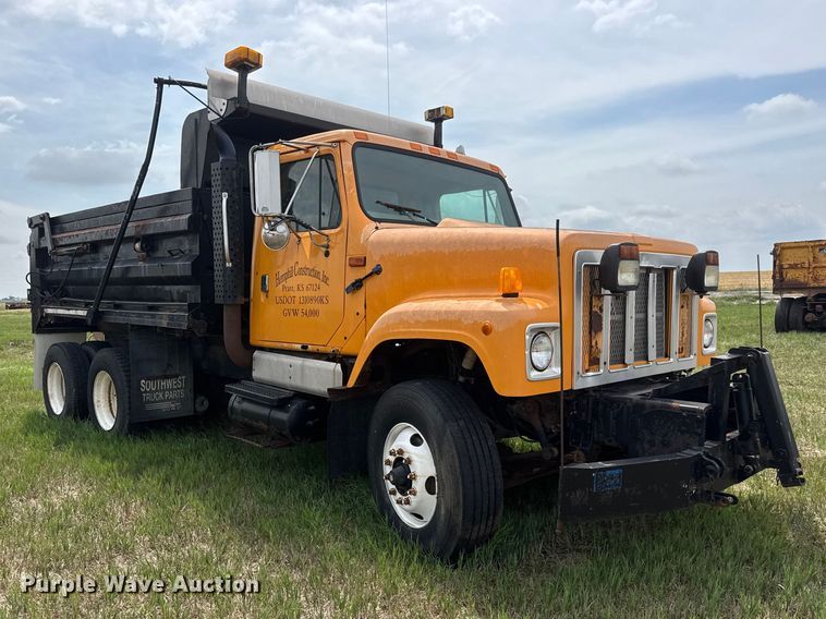 image for item NA9404 2002 International 2554 dump truck