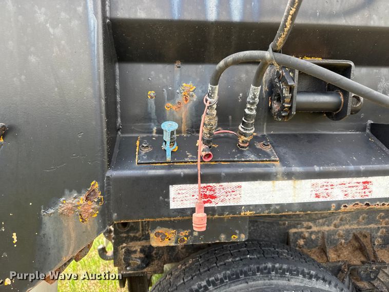 image for item NA9404 2002 International 2554 dump truck