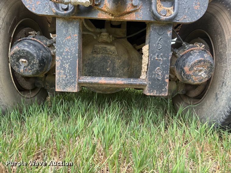 image for item NA9404 2002 International 2554 dump truck