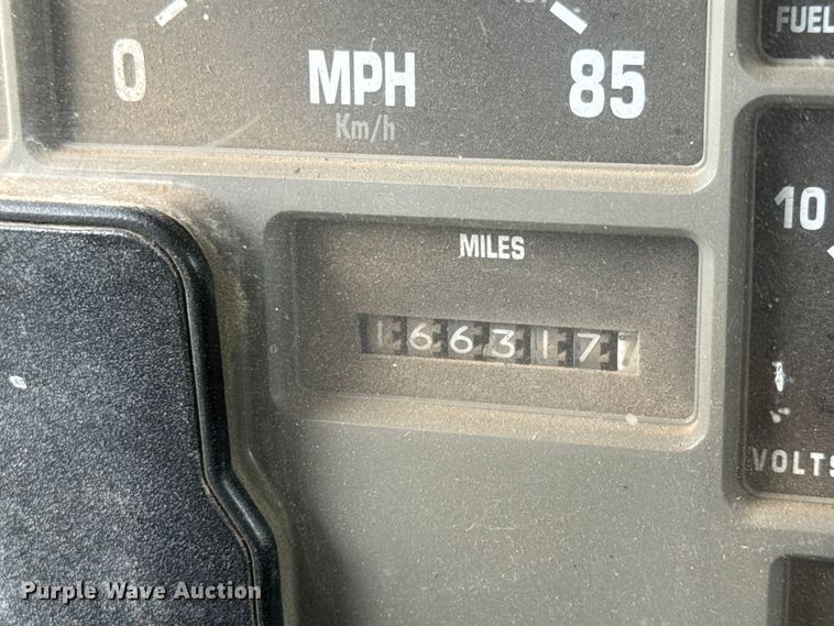image for item NA9404 2002 International 2554 dump truck
