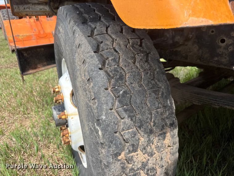 image for item NA9404 2002 International 2554 dump truck