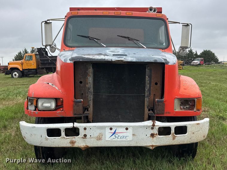 image for item NA9405 1993 International 4900 dump truck