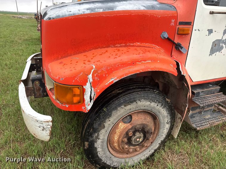 image for item NA9405 1993 International 4900 dump truck