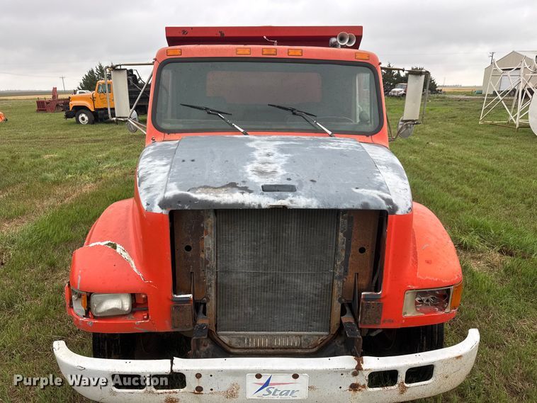 image for item NA9405 1993 International 4900 dump truck
