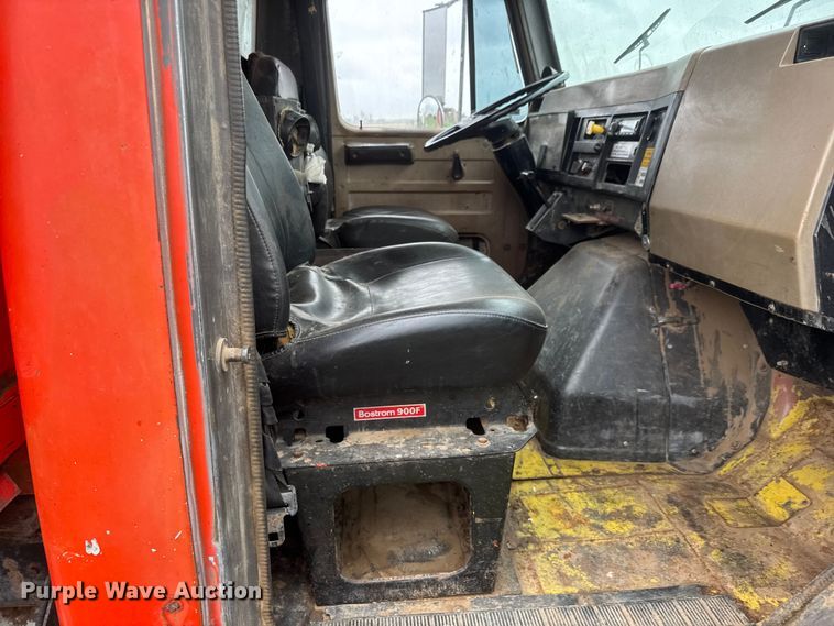 image for item NA9405 1993 International 4900 dump truck