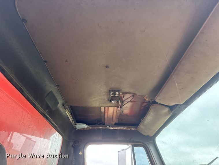 image for item NA9405 1993 International 4900 dump truck
