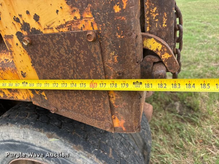 image for item NA9406 2000 International 2654 dump truck