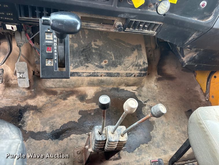 image for item NA9406 2000 International 2654 dump truck