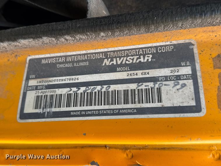 image for item NA9406 2000 International 2654 dump truck