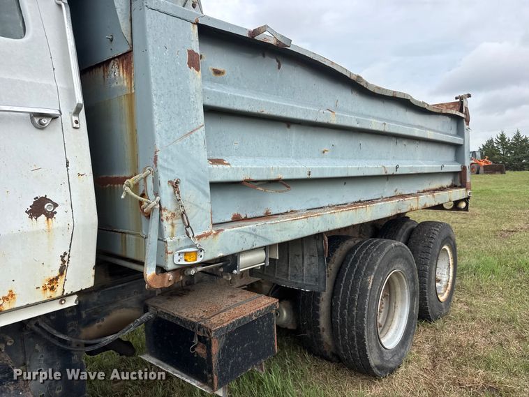 image for item NA9407 1979 Ford 8000 dump truck