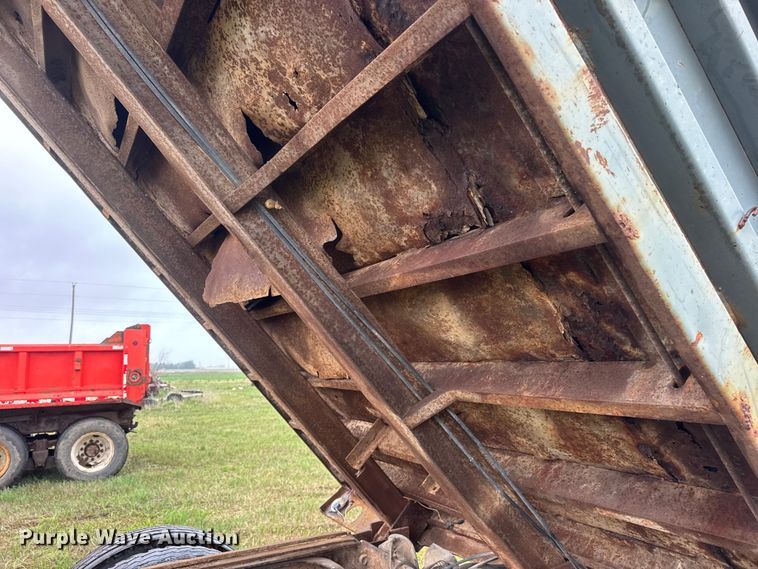 image for item NA9407 1979 Ford 8000 dump truck