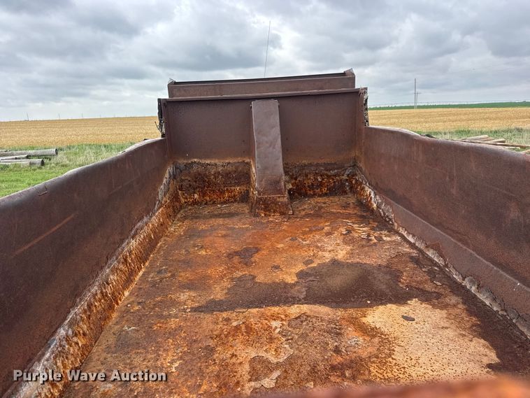 image for item NA9407 1979 Ford 8000 dump truck