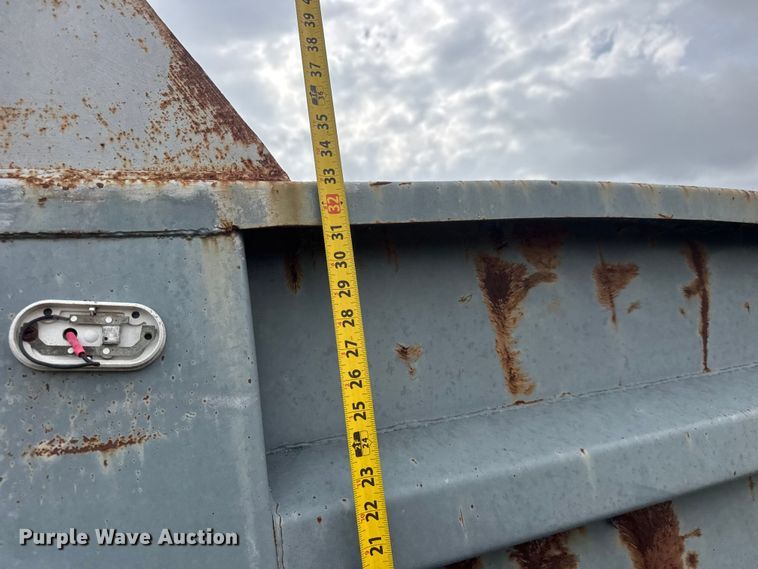 image for item NA9407 1979 Ford 8000 dump truck