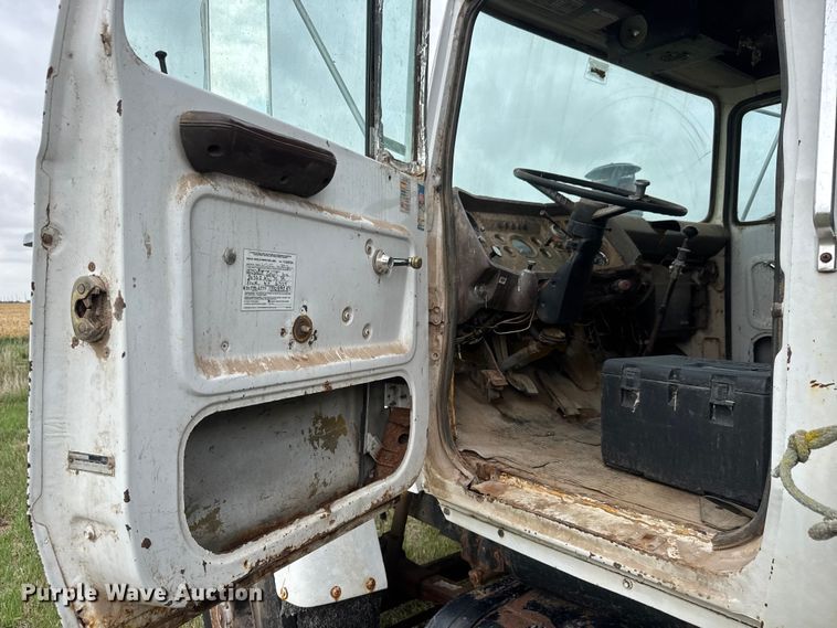image for item NA9407 1979 Ford 8000 dump truck