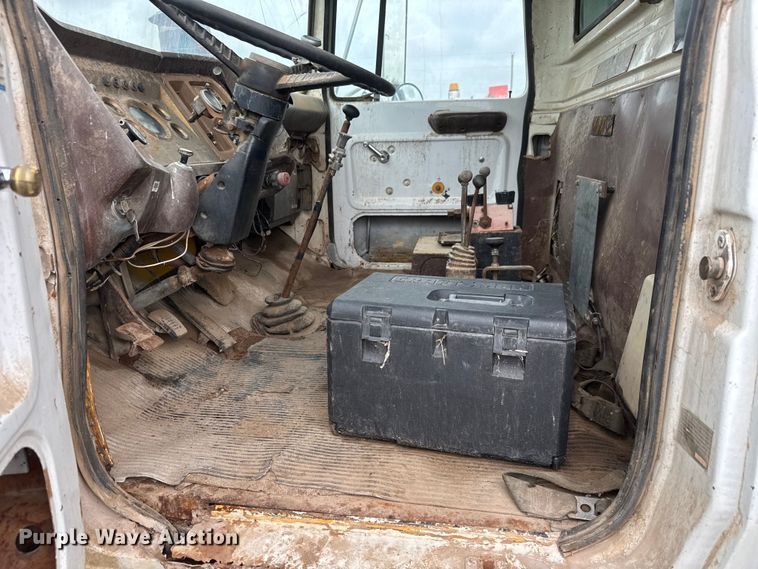 image for item NA9407 1979 Ford 8000 dump truck