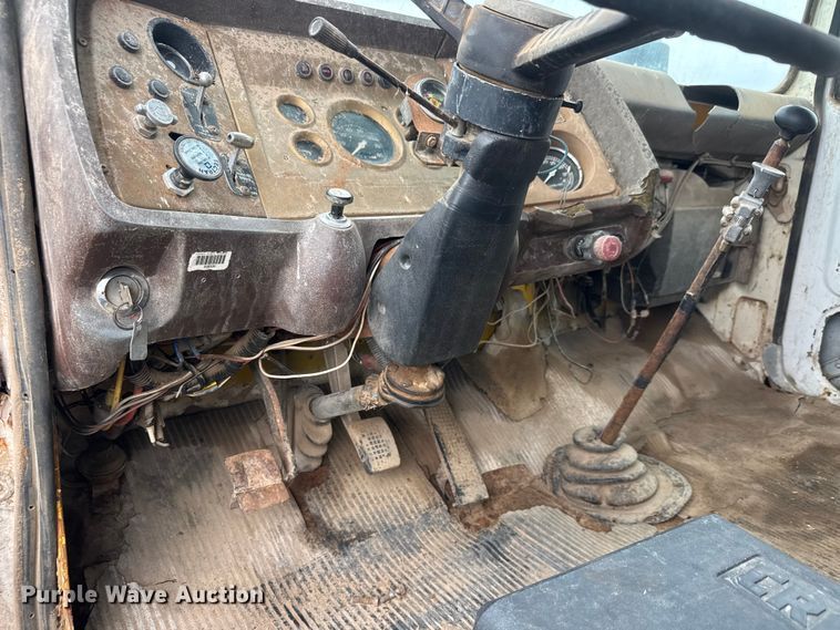 image for item NA9407 1979 Ford 8000 dump truck
