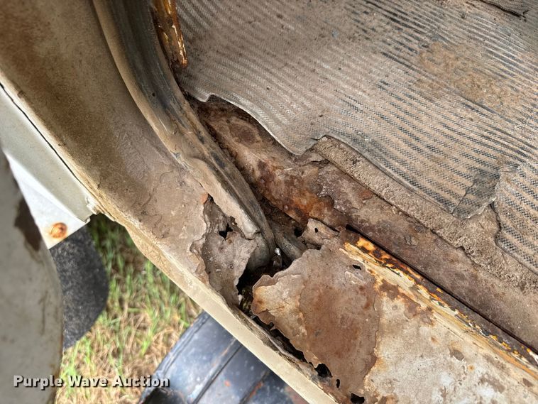 image for item NA9407 1979 Ford 8000 dump truck