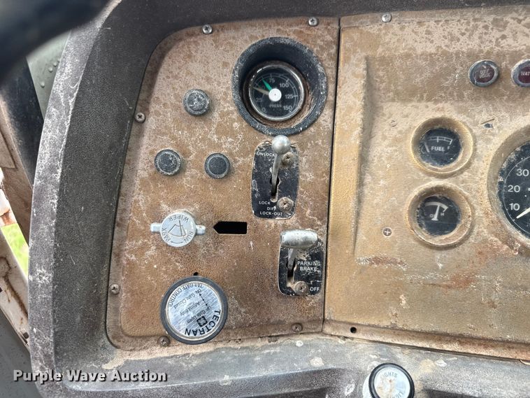 image for item NA9407 1979 Ford 8000 dump truck