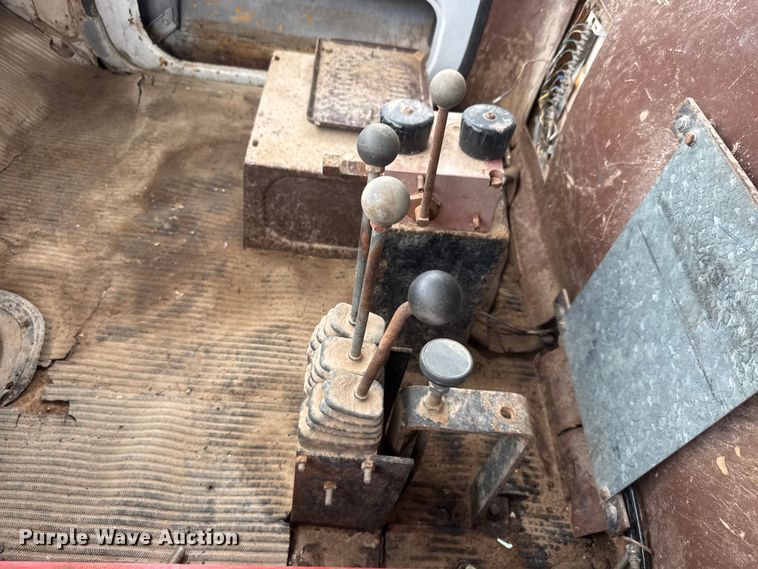 image for item NA9407 1979 Ford 8000 dump truck