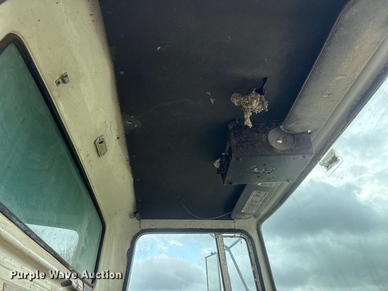 image for item NA9407 1979 Ford 8000 dump truck