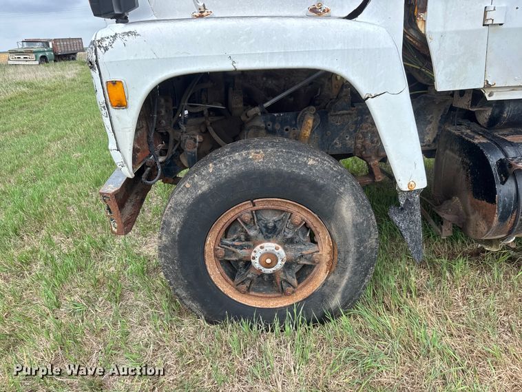 image for item NA9407 1979 Ford 8000 dump truck