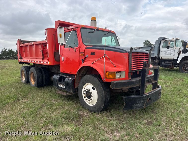 image for item NA9408 1999 International 4900 dump truck