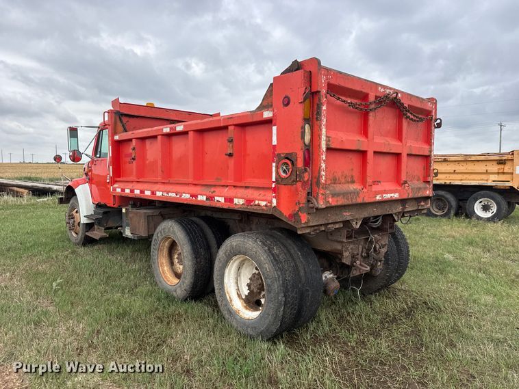 image for item NA9408 1999 International 4900 dump truck