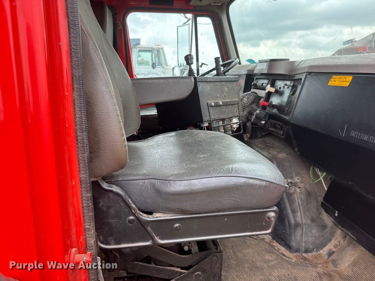 image for item NA9408 1999 International 4900 dump truck
