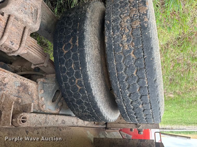 image for item NA9408 1999 International 4900 dump truck