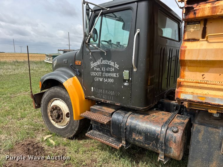 image for item NA9409 1995 International 4900 dump truck