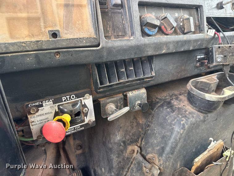 image for item NA9409 1995 International 4900 dump truck