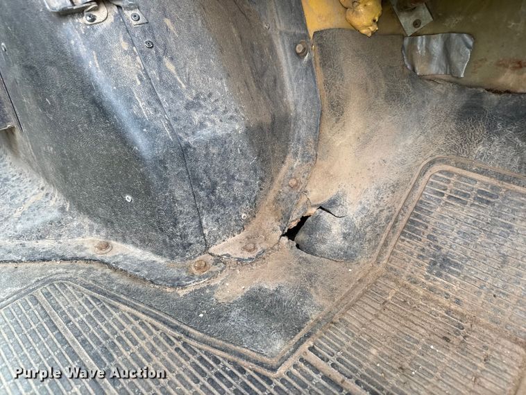 image for item NA9409 1995 International 4900 dump truck