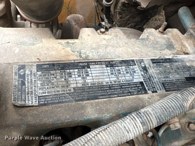 image for item NA9409 1995 International 4900 dump truck