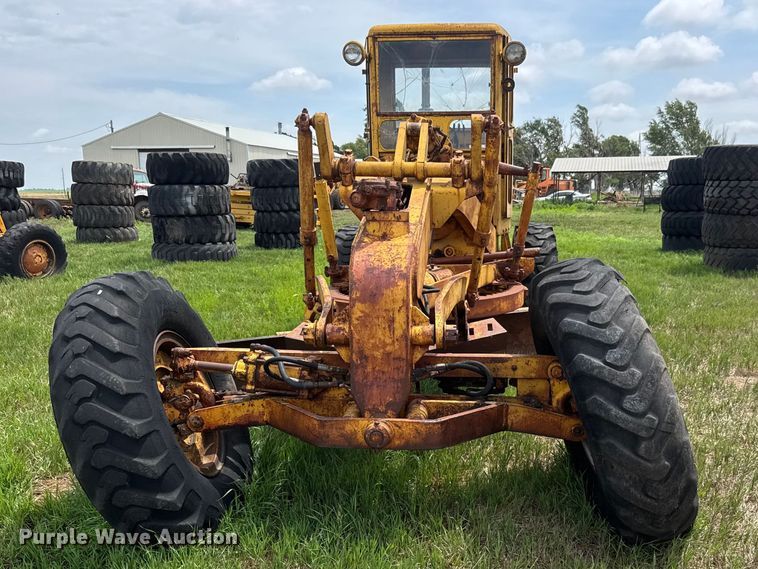 image for item NA9420 1961 Galion 118 rigid frame motor grader