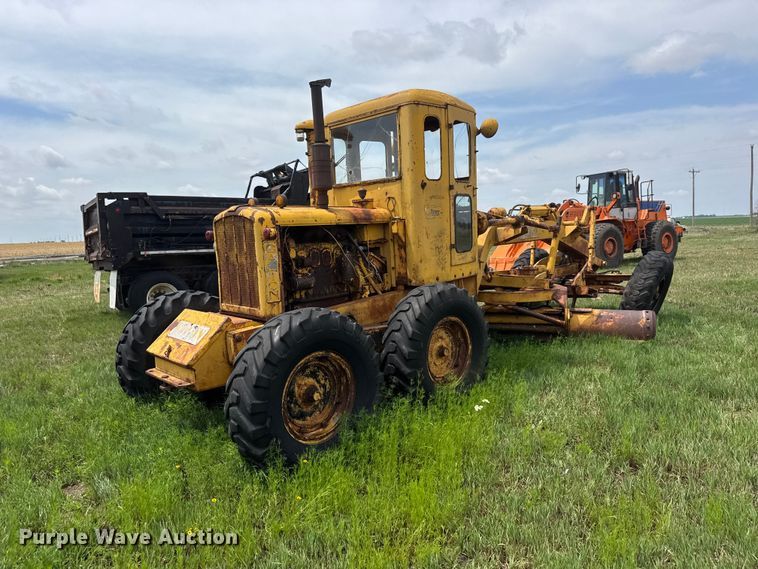 image for item NA9420 1961 Galion 118 rigid frame motor grader