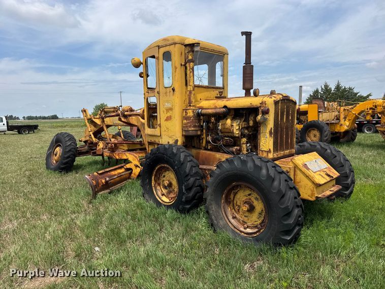 image for item NA9420 1961 Galion 118 rigid frame motor grader